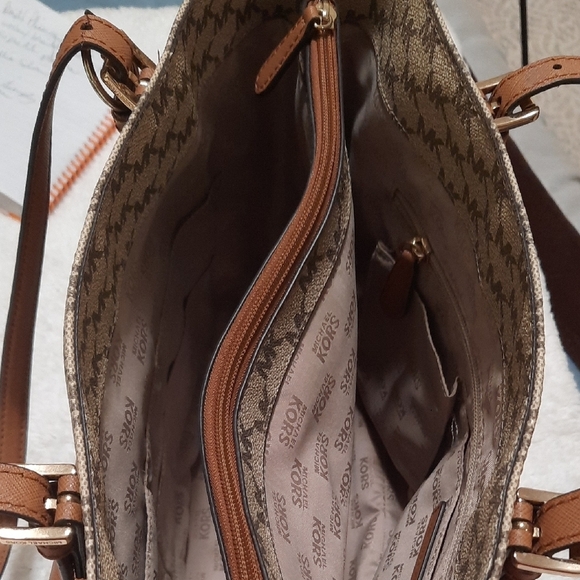 Michael Kors Beige and Brown Signature Tote - Picture 4 of 14